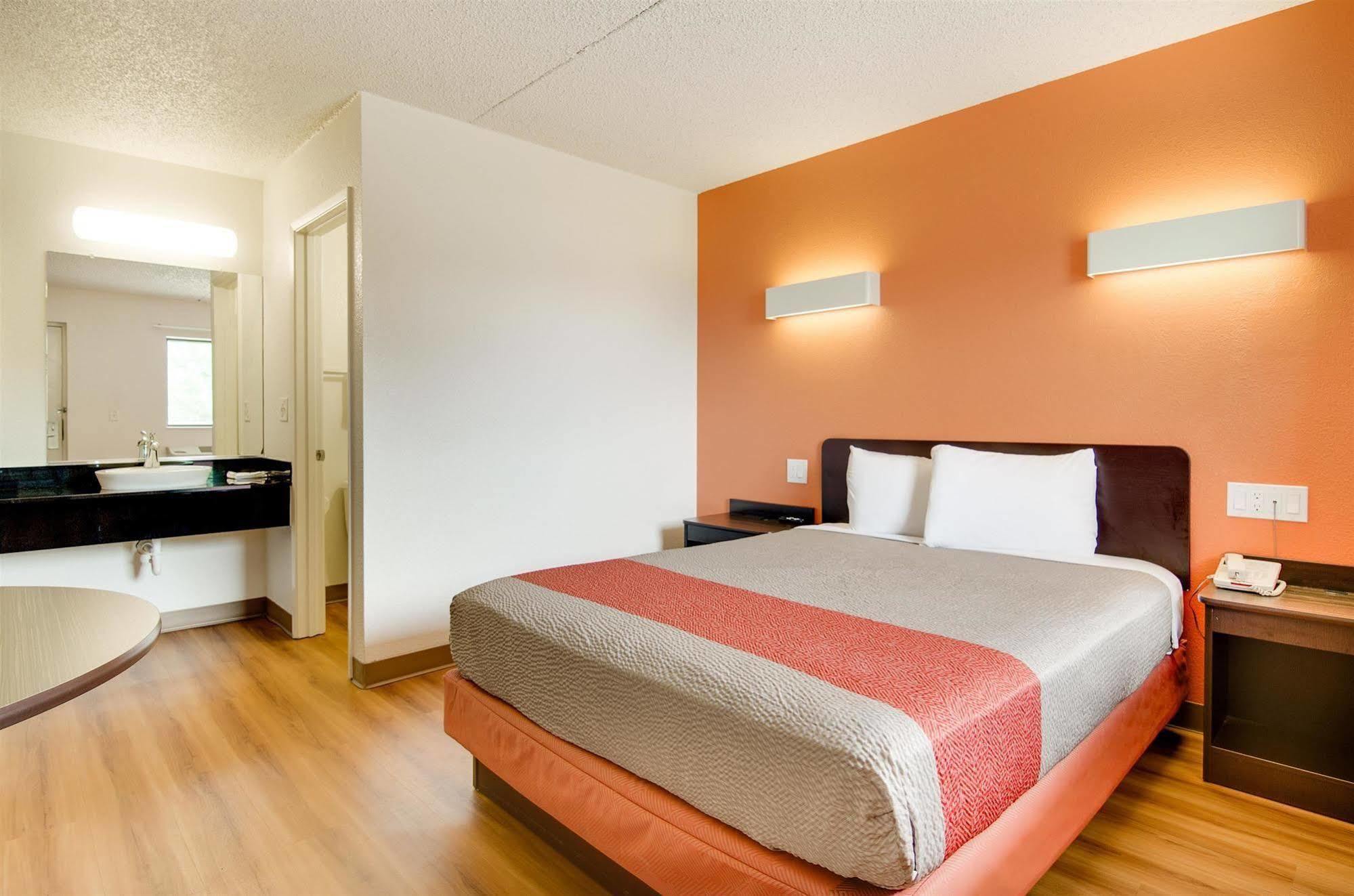 Motel 6-Salina, Ks المظهر الخارجي الصورة