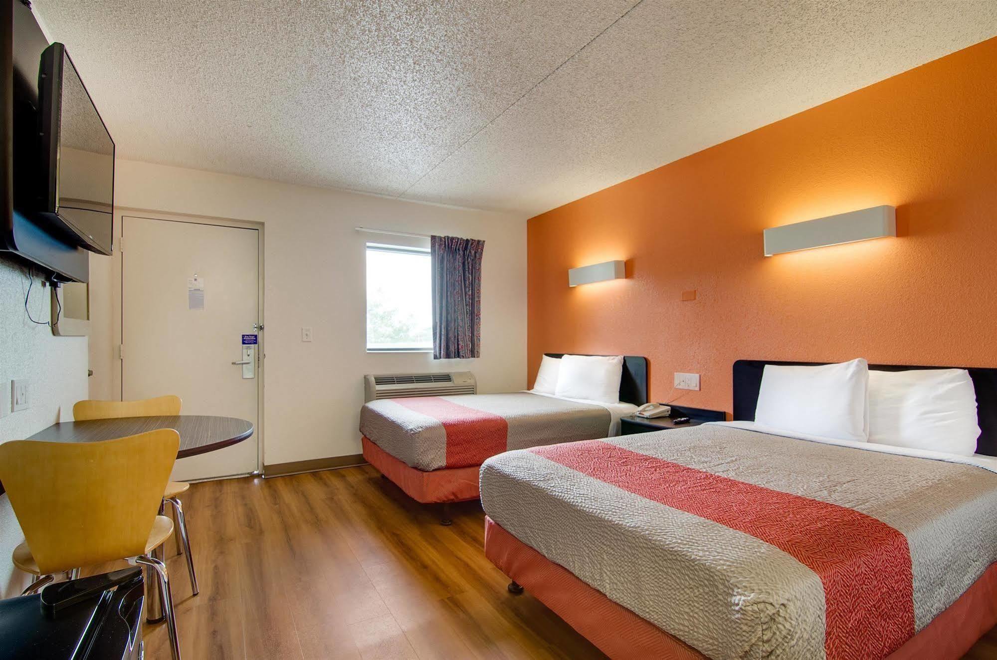 Motel 6-Salina, Ks المظهر الخارجي الصورة